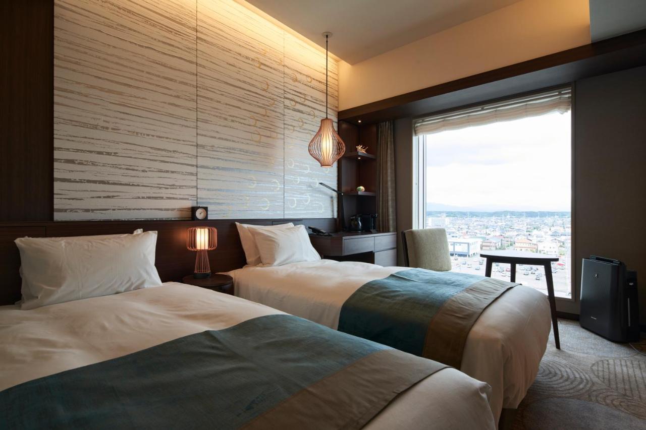 Hotel Metropolitan Akita Bagian luar foto
